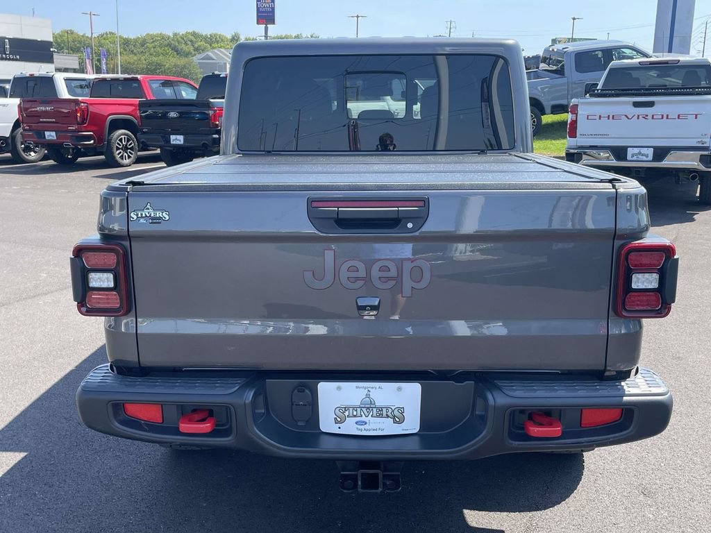 Used 2025 Jeep Gladiator Rubicon w/ Convenience Group AWD/4WD image 4