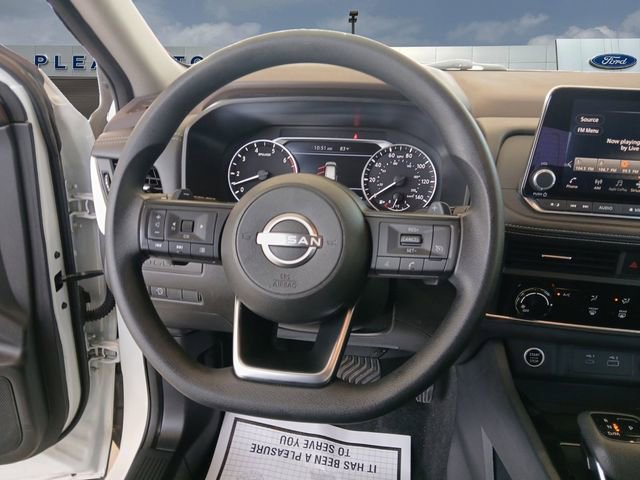 Used 2023 Nissan Rogue S AWD/4WD image 12