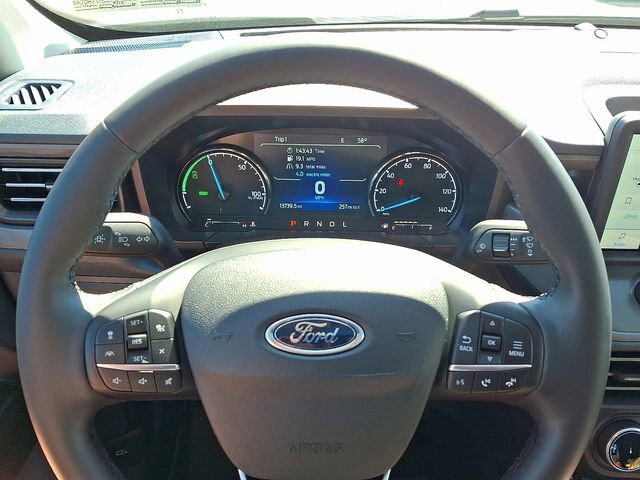 Certified 2024 Ford Maverick Lariat w/ Black Appearance Package FWD image 20