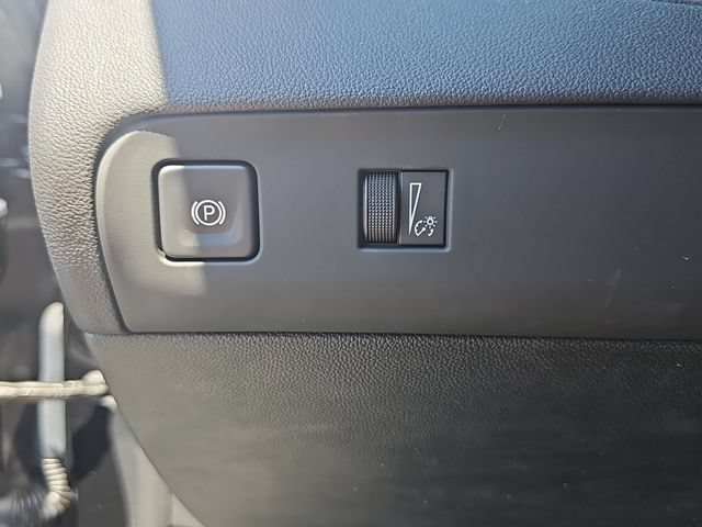 Used 2023 Buick Enclave Essence w/ Experience Buick Package FWD image 31