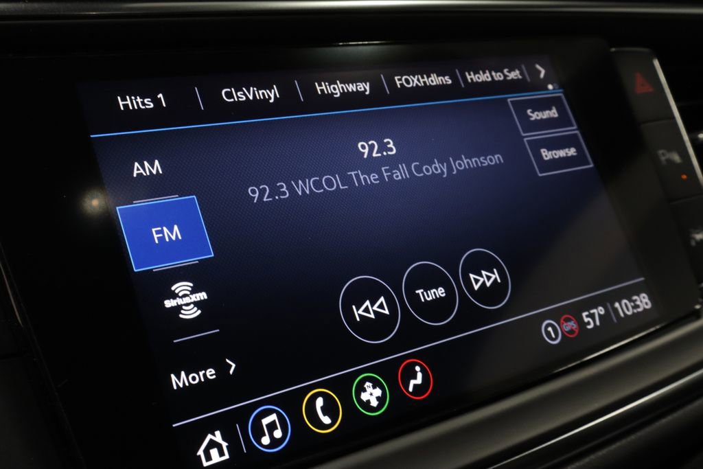 Used 2023 Buick Enclave Essence FWD image 2