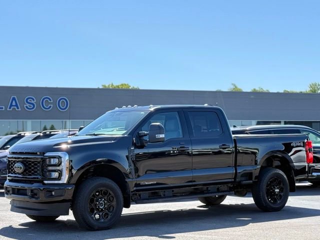 Certified 2025 Ford F350 XLT w/ Black Appearance Package AWD/4WD image 37