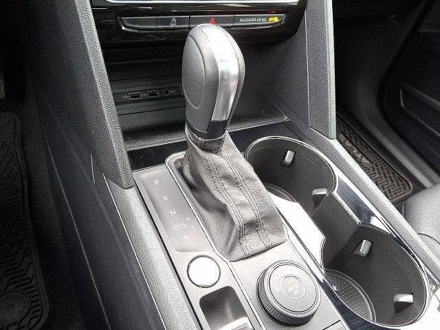 Used 2020 Volkswagen Atlas Cross Sport SEL image 15