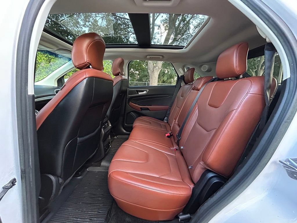 Certified 2018 Ford Edge Titanium w/ Equipment Group 302A AWD/4WD image 34