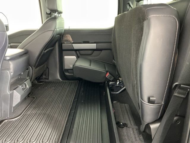 Certified 2025 Ford F350 Lariat w/ Black Appearance Package image 30