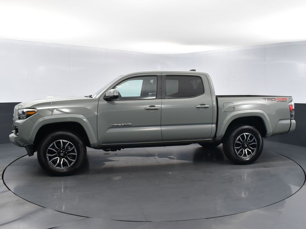 Used 2023 Toyota Tacoma TRD Sport w/ Technology Package image 5