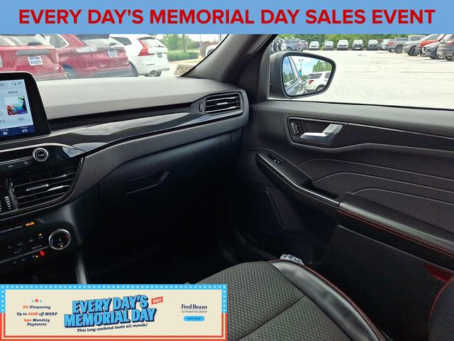 Certified 2024 Ford Escape ST-Line AWD/4WD image 16