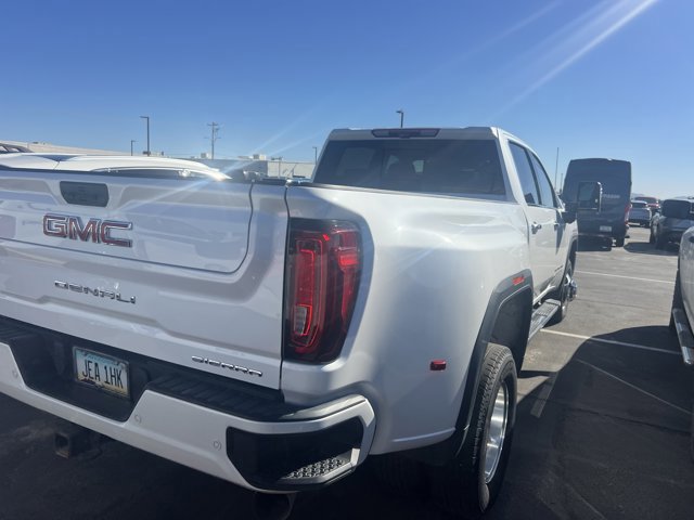 Used 2022 GMC Sierra 3500 Denali w/ Denali Ultimate Package image 5