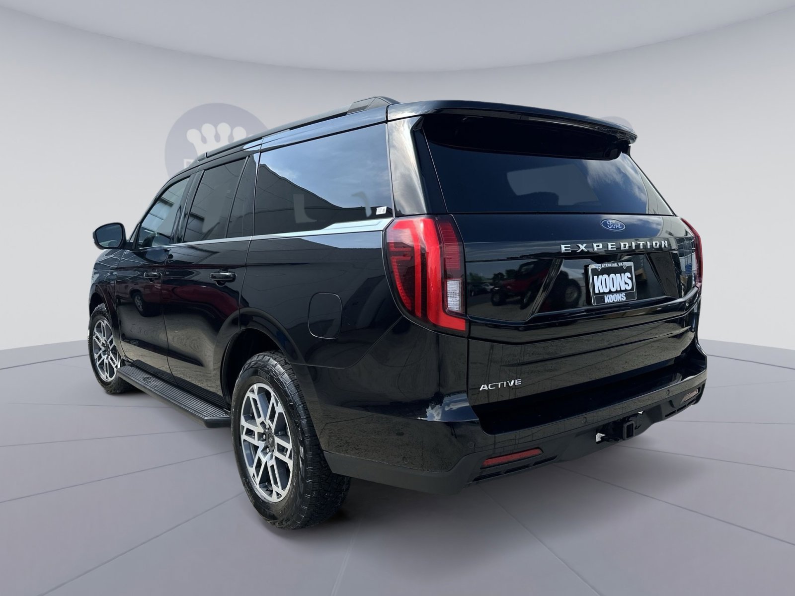 Certified 2025 Ford Expedition Active AWD/4WD image 8