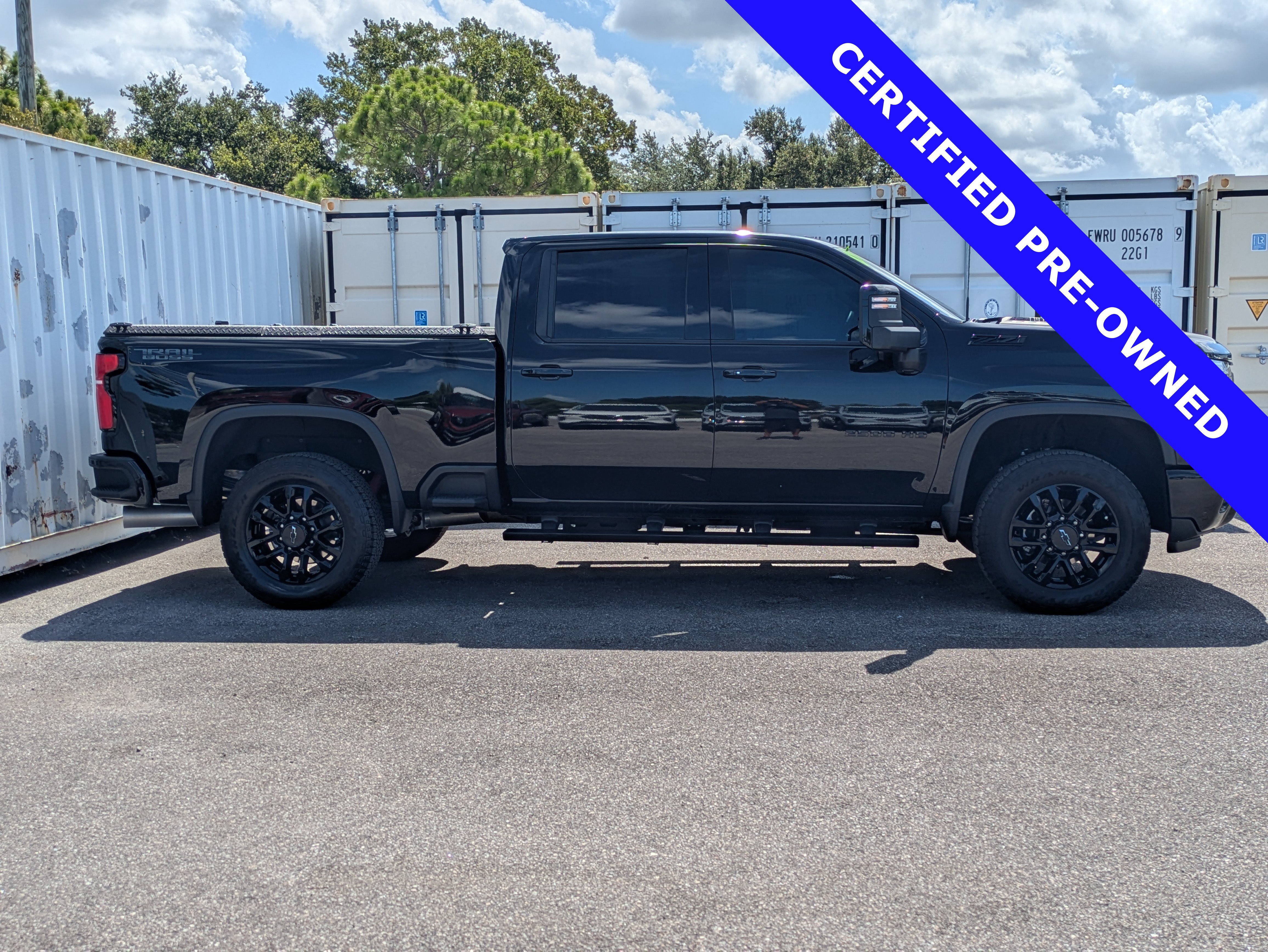 Used 2025 Chevrolet Silverado 2500 LTZ w/ Trail Boss Package AWD/4WD image 3