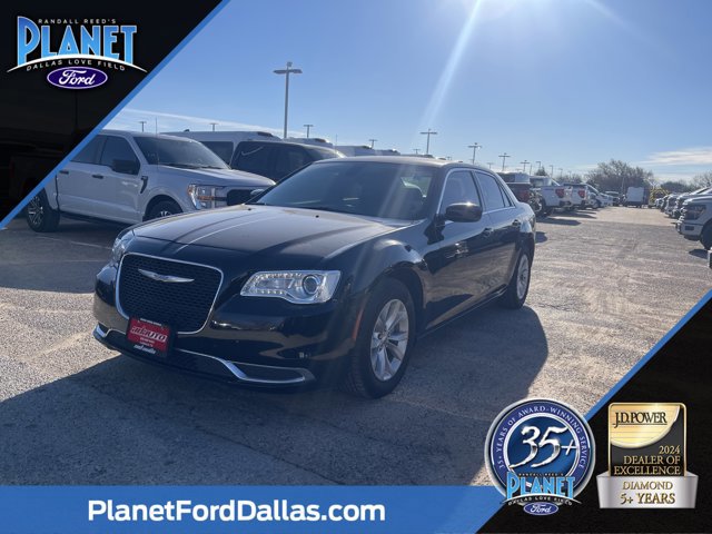 Used 2022 Chrysler 300 Touring