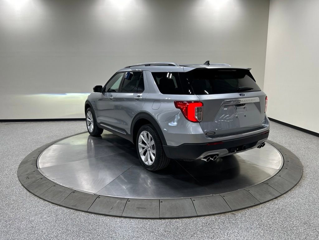 Certified 2023 Ford Explorer Platinum w/ Technology Package AWD/4WD image 8