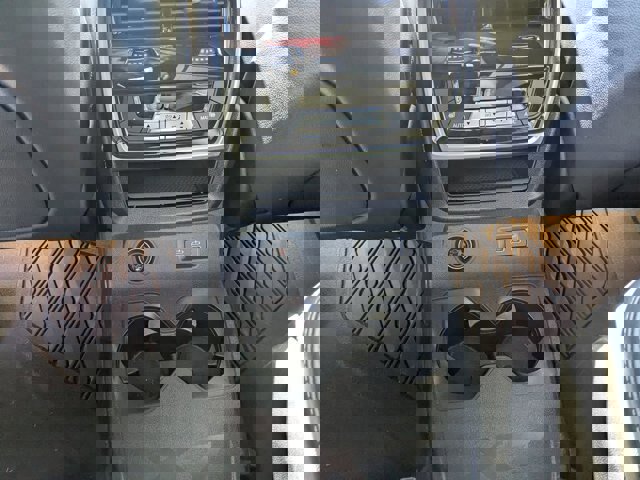 Used 2025 BMW X7 xDrive40i w/ M Sport Package image 28