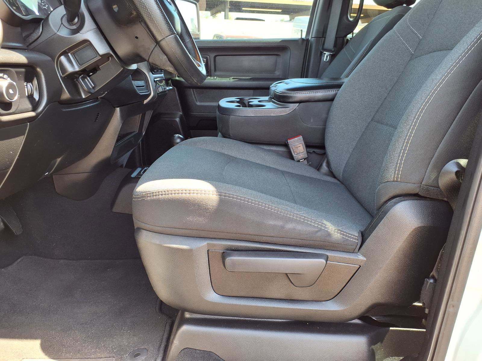 Used 2024 RAM 2500 Tradesman w/ Chrome Appearance Group AWD/4WD image 23
