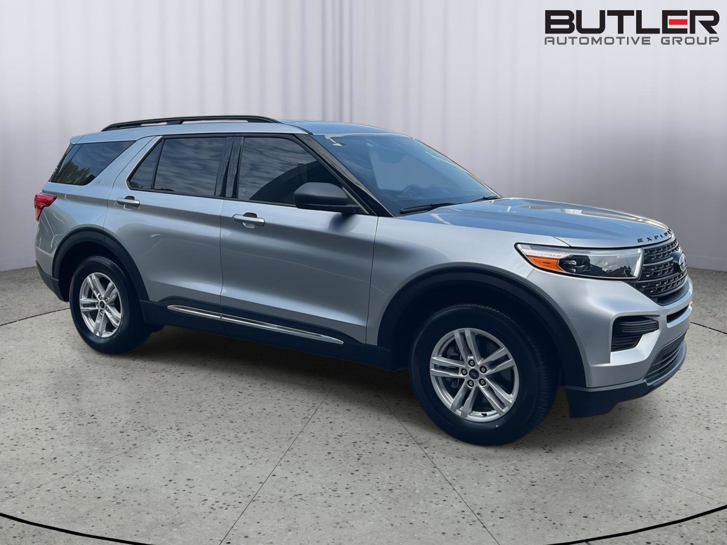 Certified 2024 Ford Explorer XLT RWD image 7