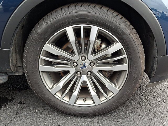 Certified 2017 Ford Explorer Platinum AWD/4WD image 8