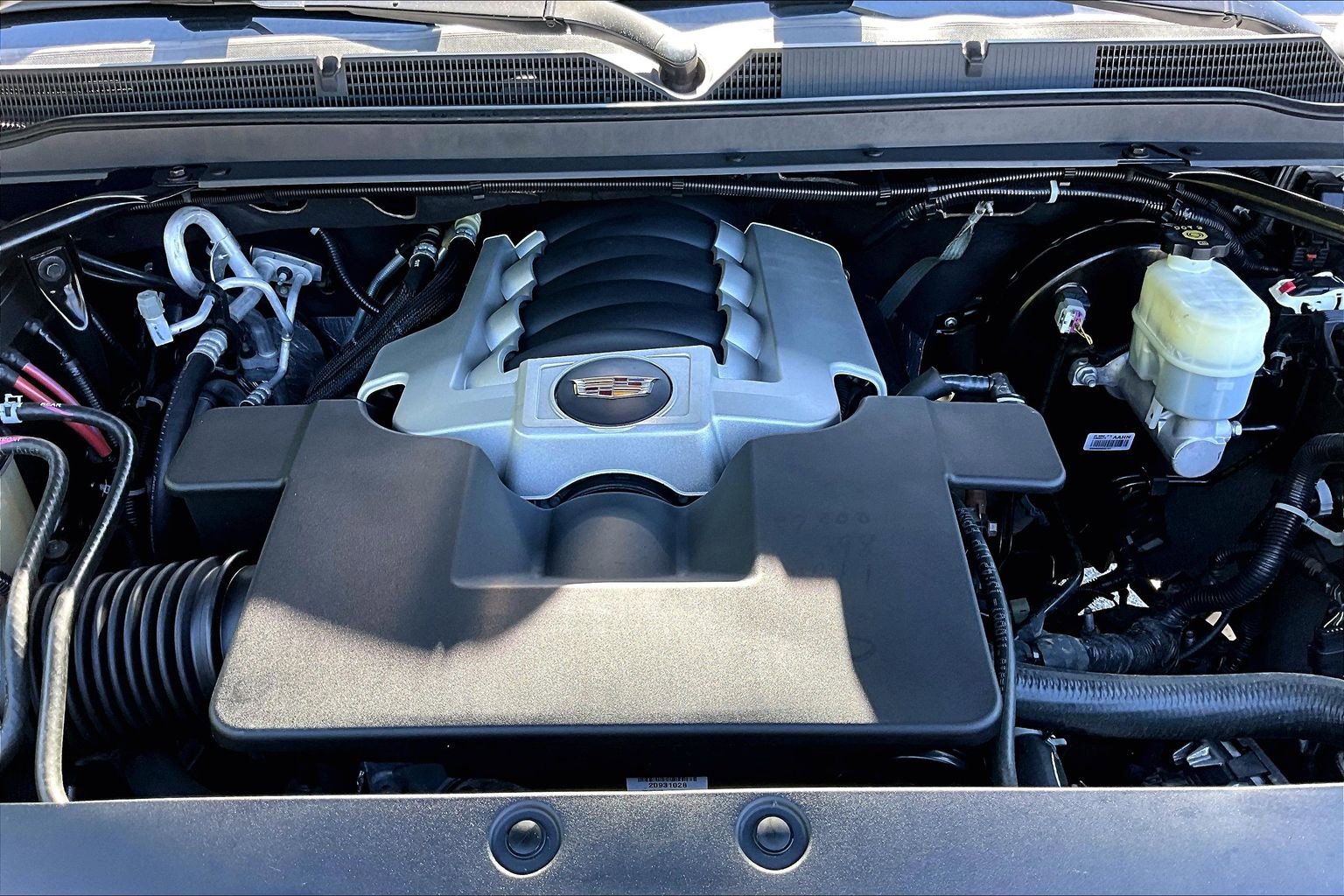 Used 2020 Cadillac Escalade Luxury AWD/4WD image 9