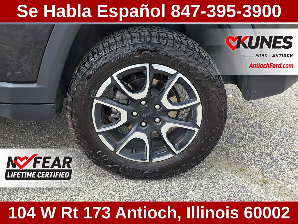 Used 2024 Jeep Compass Trailhawk AWD/4WD image 15