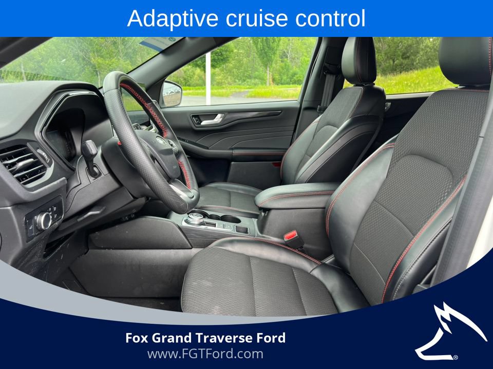 Certified 2024 Ford Escape ST-Line w/ Tech Pack #1 AWD/4WD image 4