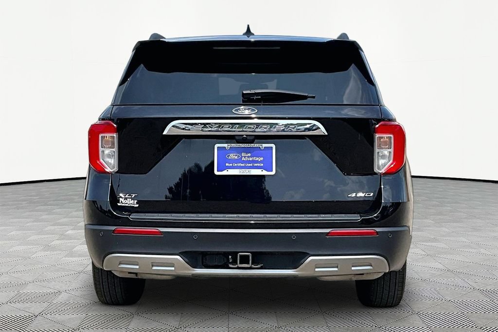 Certified 2024 Ford Explorer XLT w/ Equipment Group 202A AWD/4WD image 4