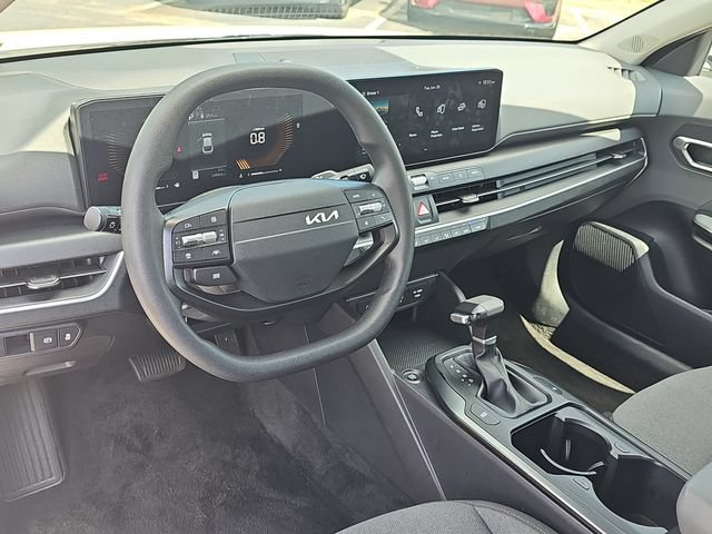 Used 2025 Kia K4 FWD image 17