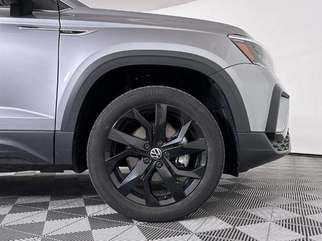 Used 2023 Volkswagen Taos SE image 20