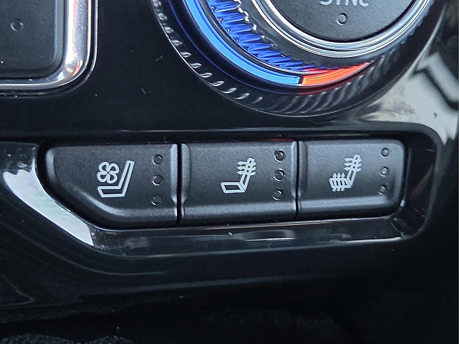 Used 2023 GMC Yukon Denali image 19