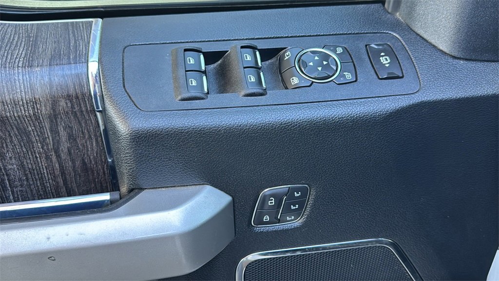 Certified 2020 Ford F350 Lariat w/ Lariat Ultimate Package image 21