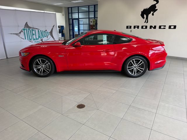 Certified 2017 Ford Mustang GT Premium RWD image 4