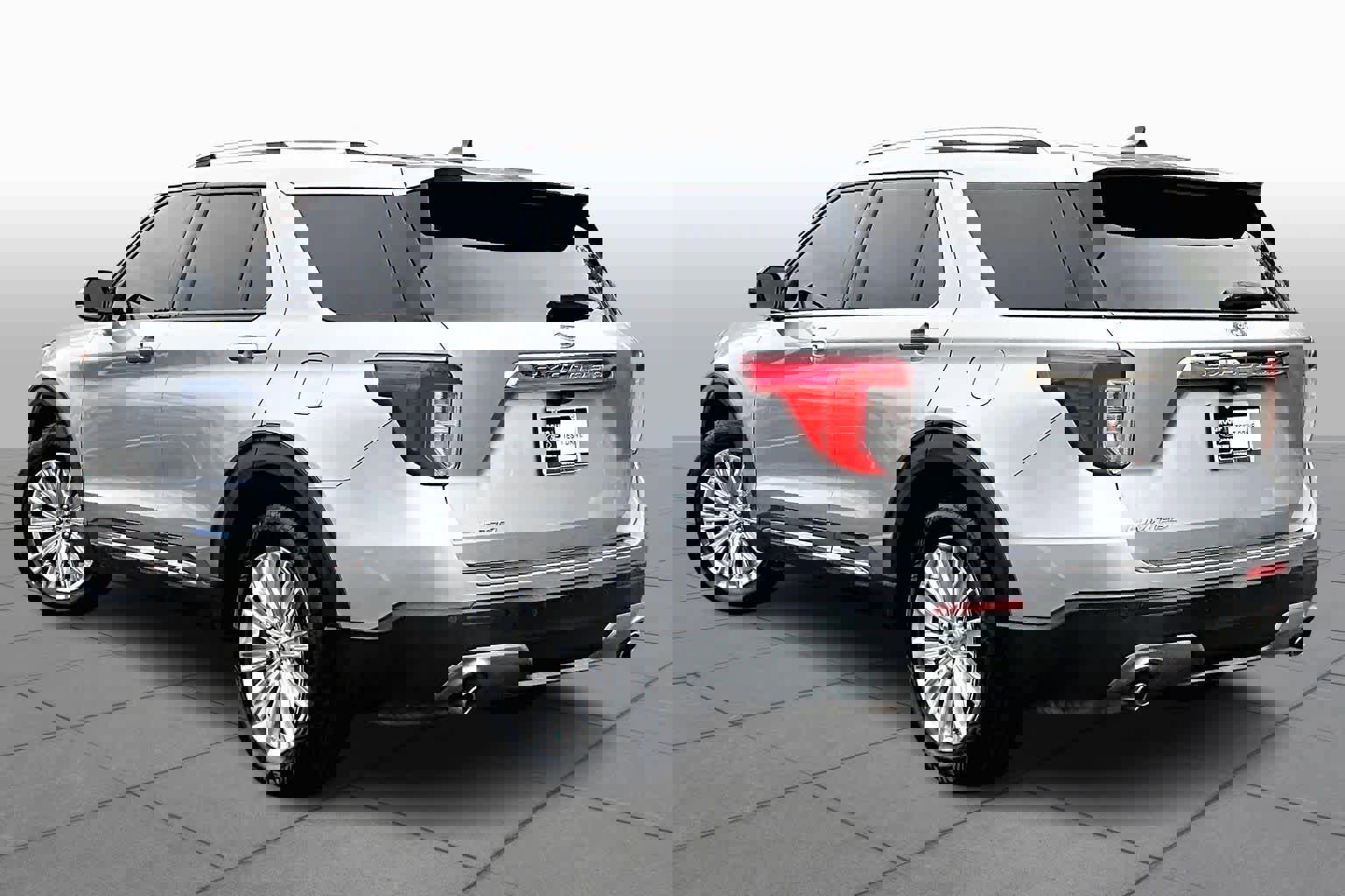 Certified 2021 Ford Explorer Limited w/ Equipment Group 301A image 2