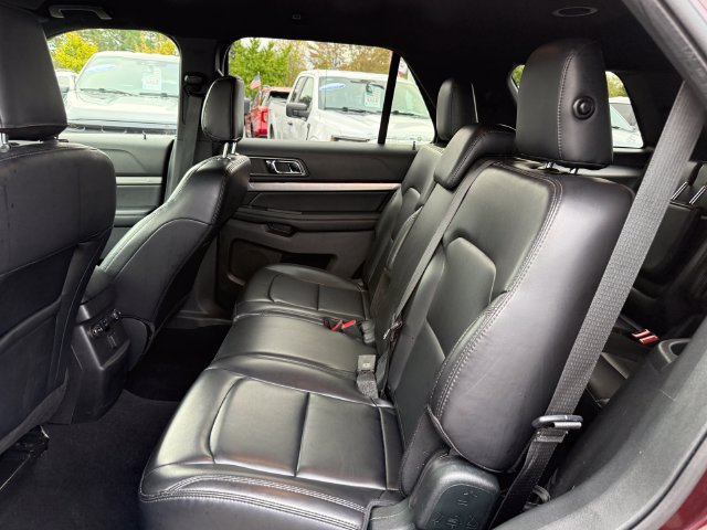 Certified 2019 Ford Explorer XLT w/ Equipment Group 202A FWD image 9