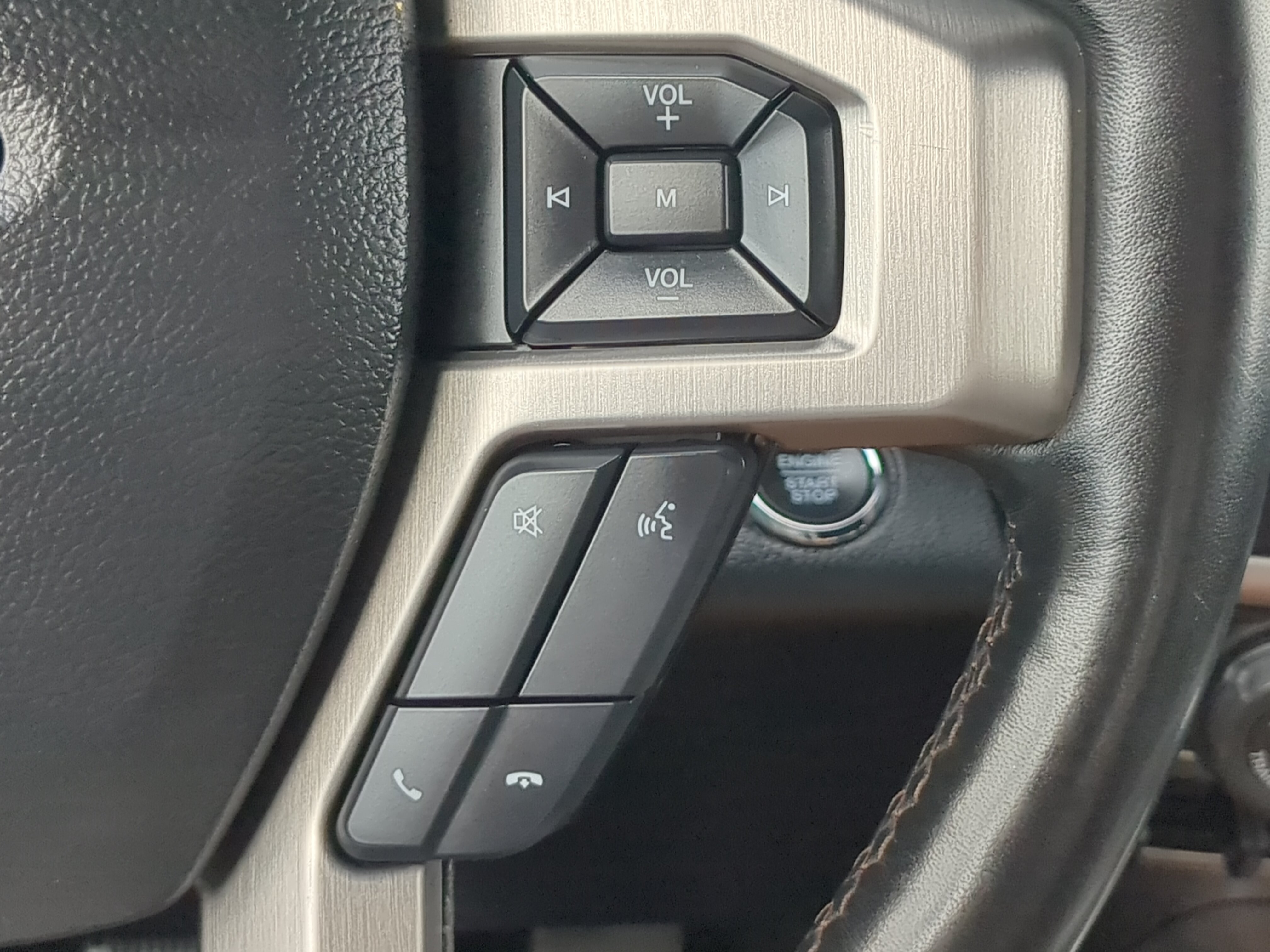 Certified 2019 Ford F150 Platinum w/ Equipment Group 701A Luxury AWD/4WD image 25