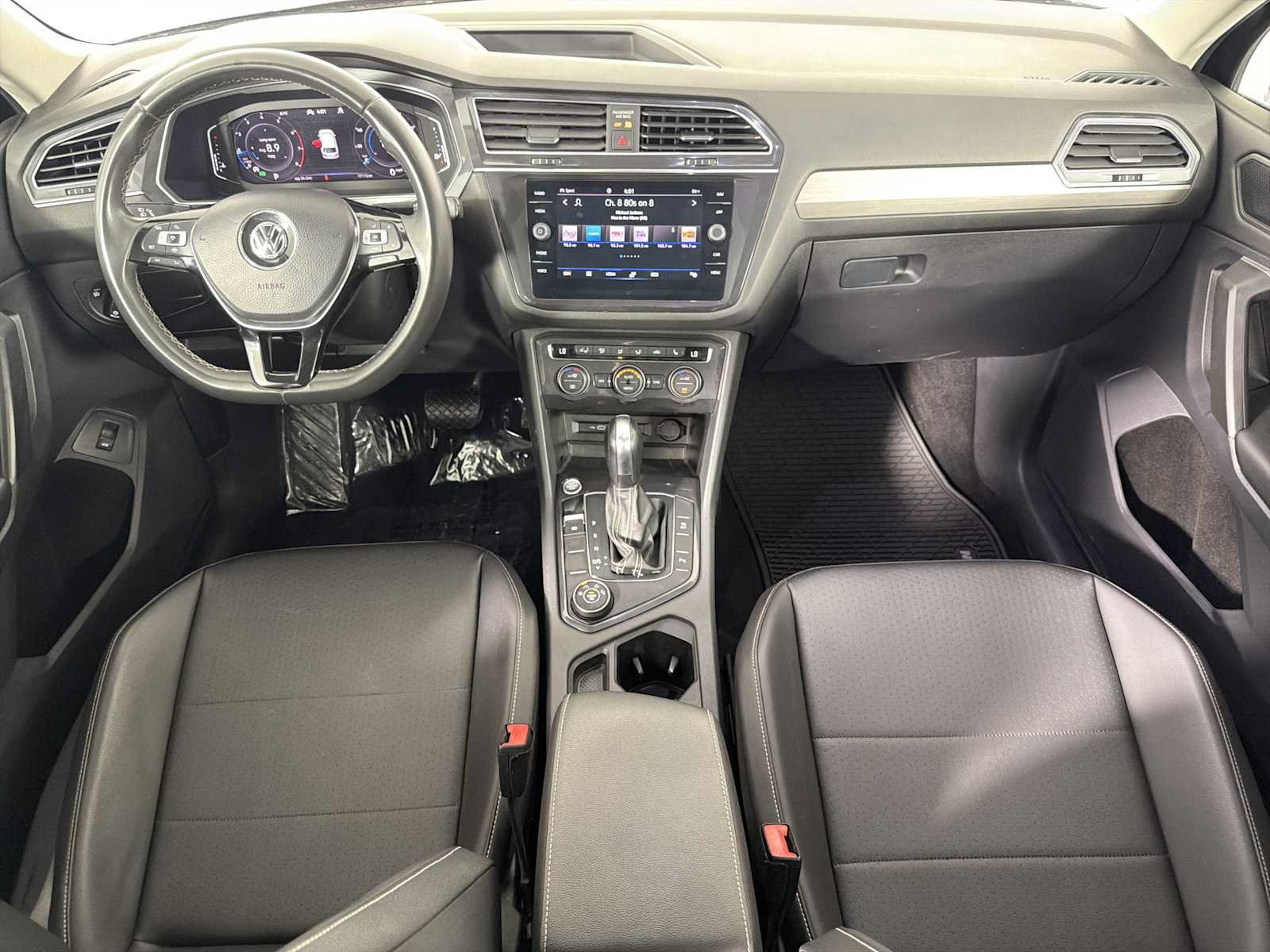 Used 2021 Volkswagen Tiguan SEL AWD/4WD image 27