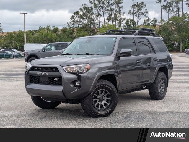 Used 2022 Toyota 4Runner SR5 AWD/4WD image 1