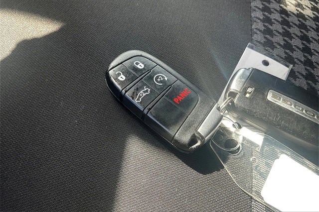 Used 2022 Dodge Charger GT image 13