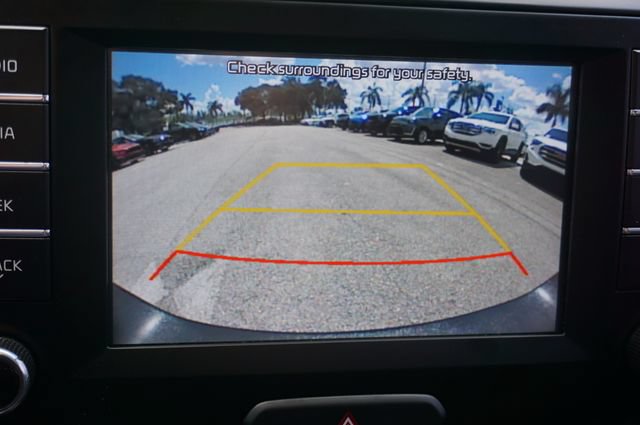 Used 2021 Kia Soul LX FWD image 11