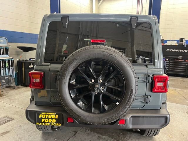 Used 2025 Jeep Wrangler Unlimited Sahara AWD/4WD image 10