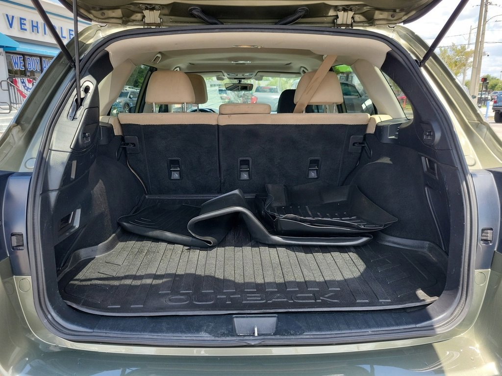 Used 2019 Subaru Outback 2.5i Premium image 11