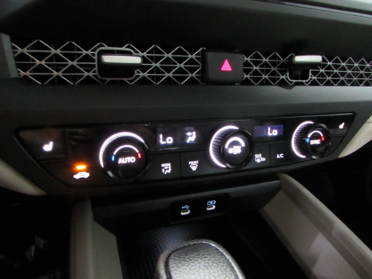 Used 2025 Honda Accord SE image 28