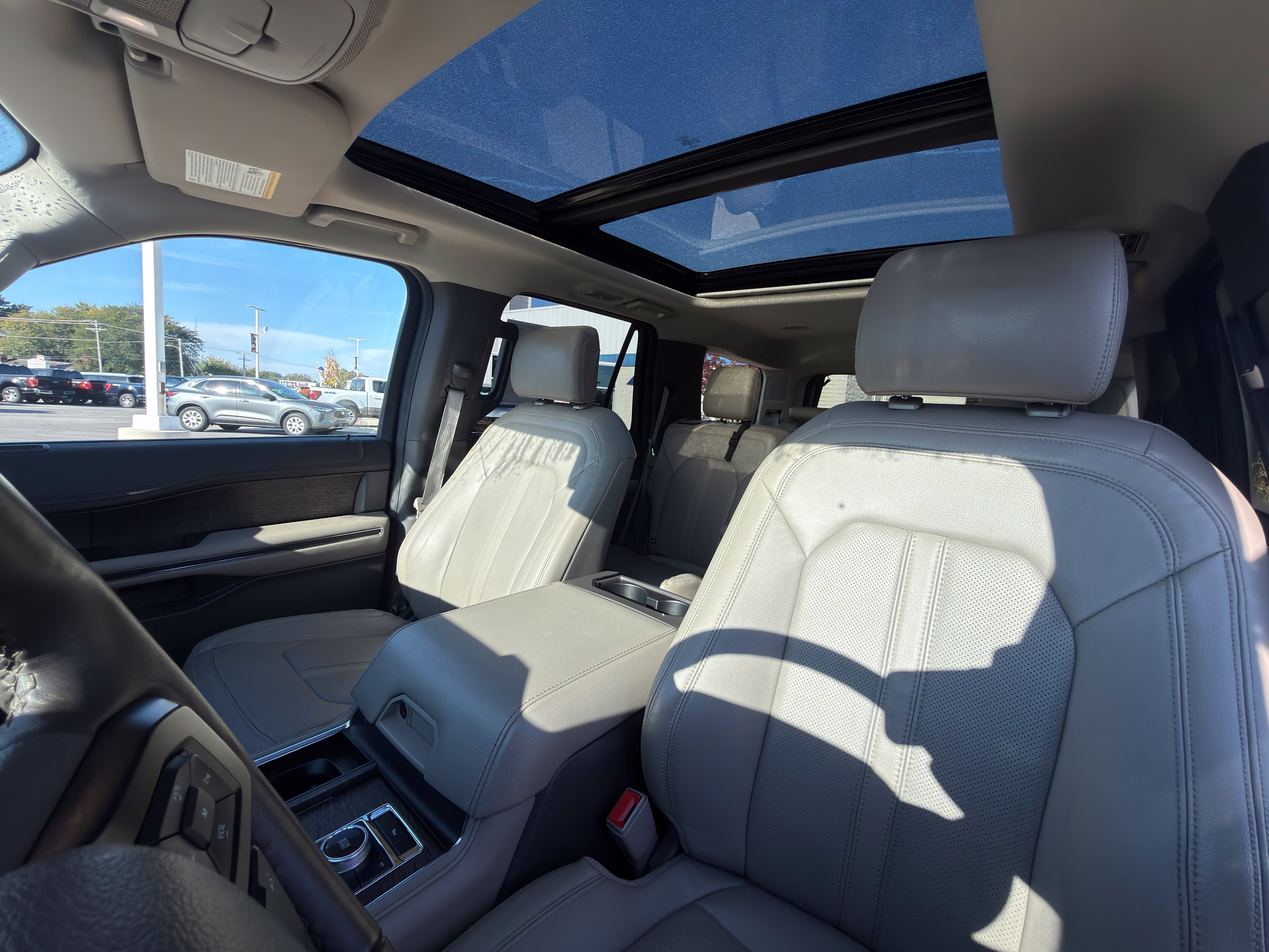 Certified 2020 Ford Expedition Limited w/ Equipment Group 301A AWD/4WD image 32