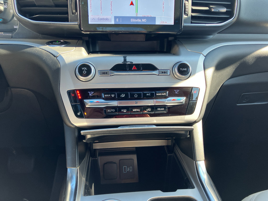 Certified 2021 Ford Explorer XLT w/ Equipment Group 202A image 19