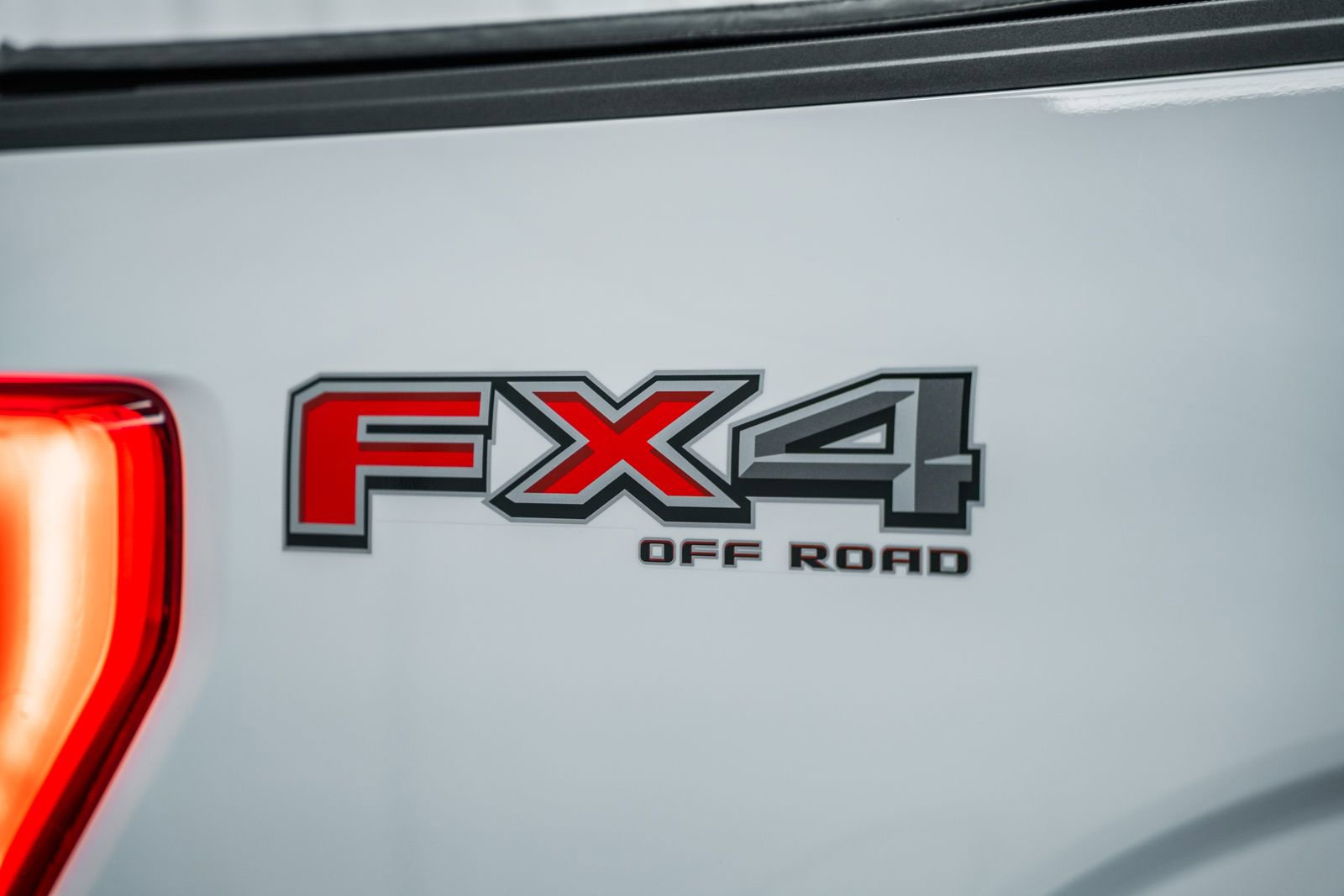 Certified 2023 Ford F150 Lariat w/ Equipment Group 502A High image 27