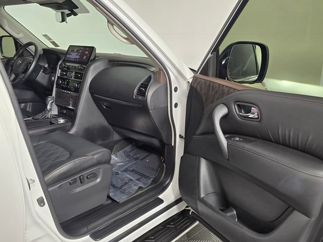Used 2023 Nissan Armada Platinum AWD/4WD image 13