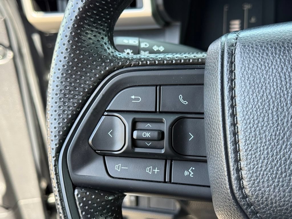 Used 2025 Toyota Tacoma SR RWD image 15