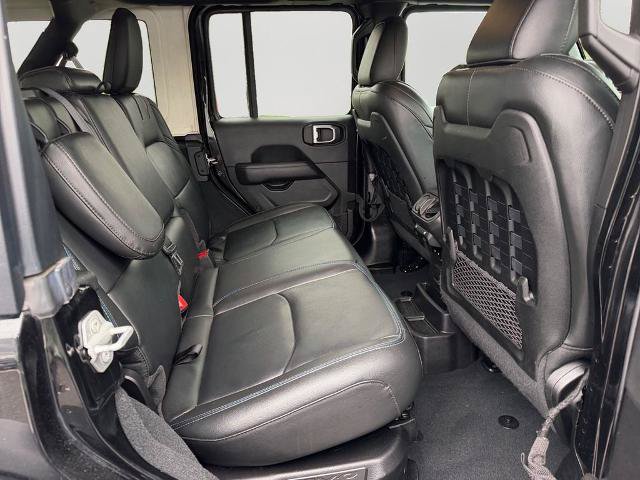 Used 2022 Jeep Wrangler Unlimited Rubicon 4xe w/ Cold Weather Group AWD/4WD image 9