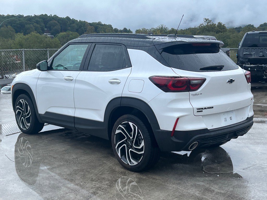 Used 2025 Chevrolet TrailBlazer RS w/ Convenience Package image 4