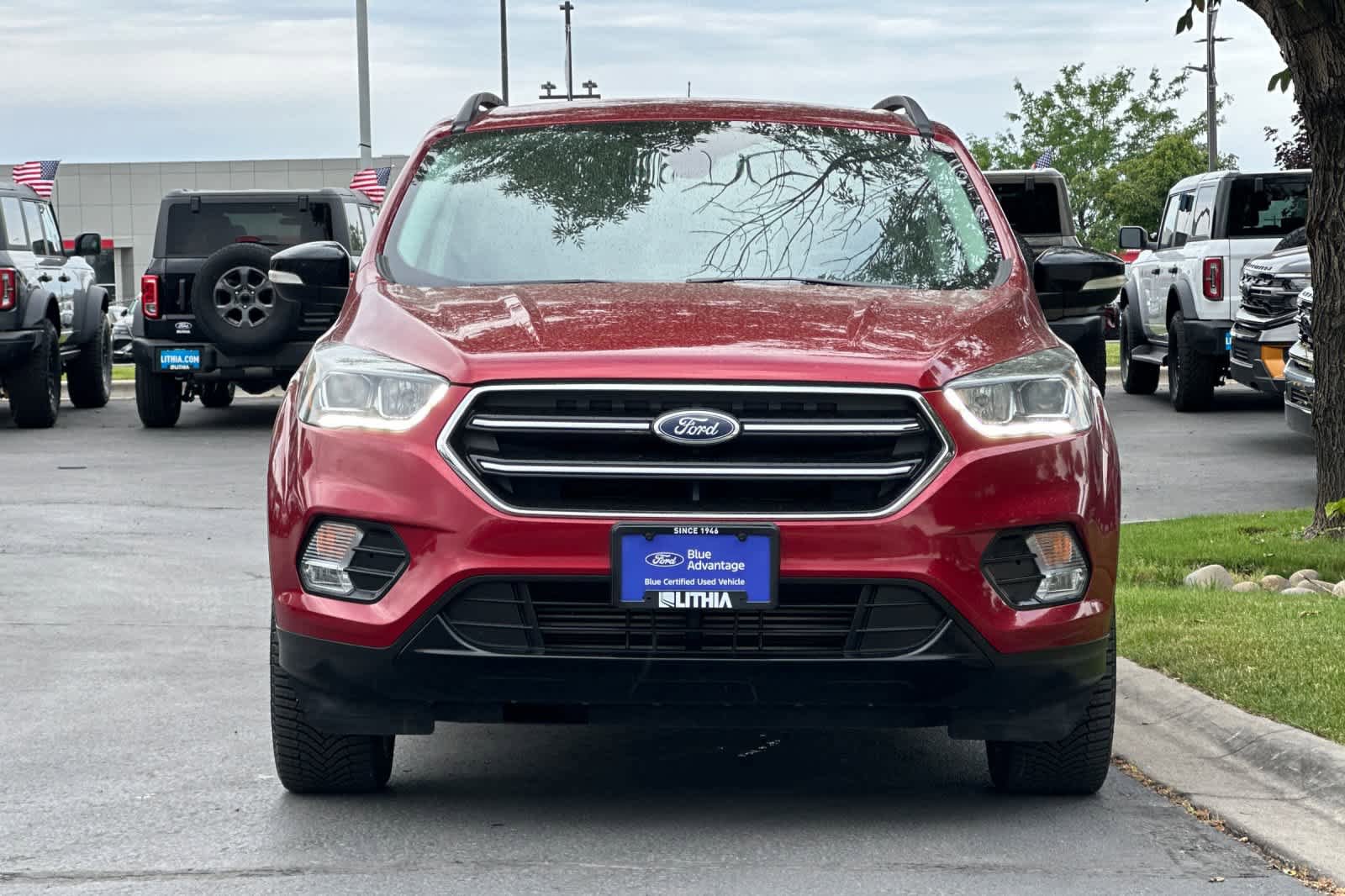 Certified 2017 Ford Escape Titanium AWD/4WD image 10