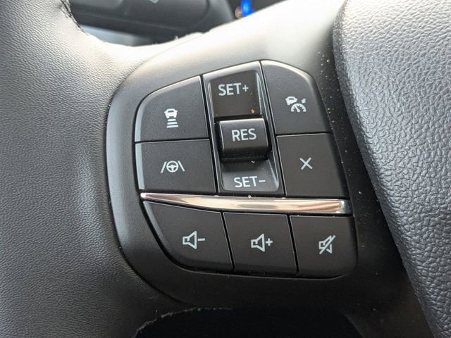 Certified 2022 Ford F350 Lariat w/ Tremor Off-Road Package image 33