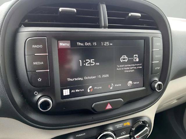 Used 2025 Kia Soul LX w/ LX Technology Package FWD image 22