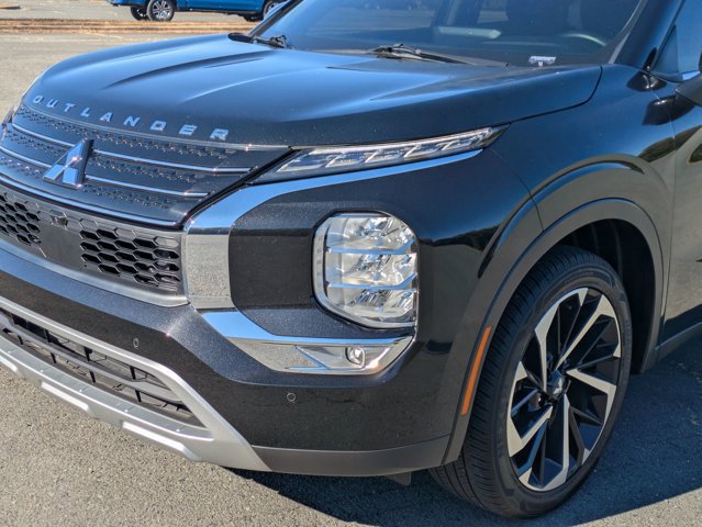 Used 2024 Mitsubishi Outlander SE Black Edition image 10